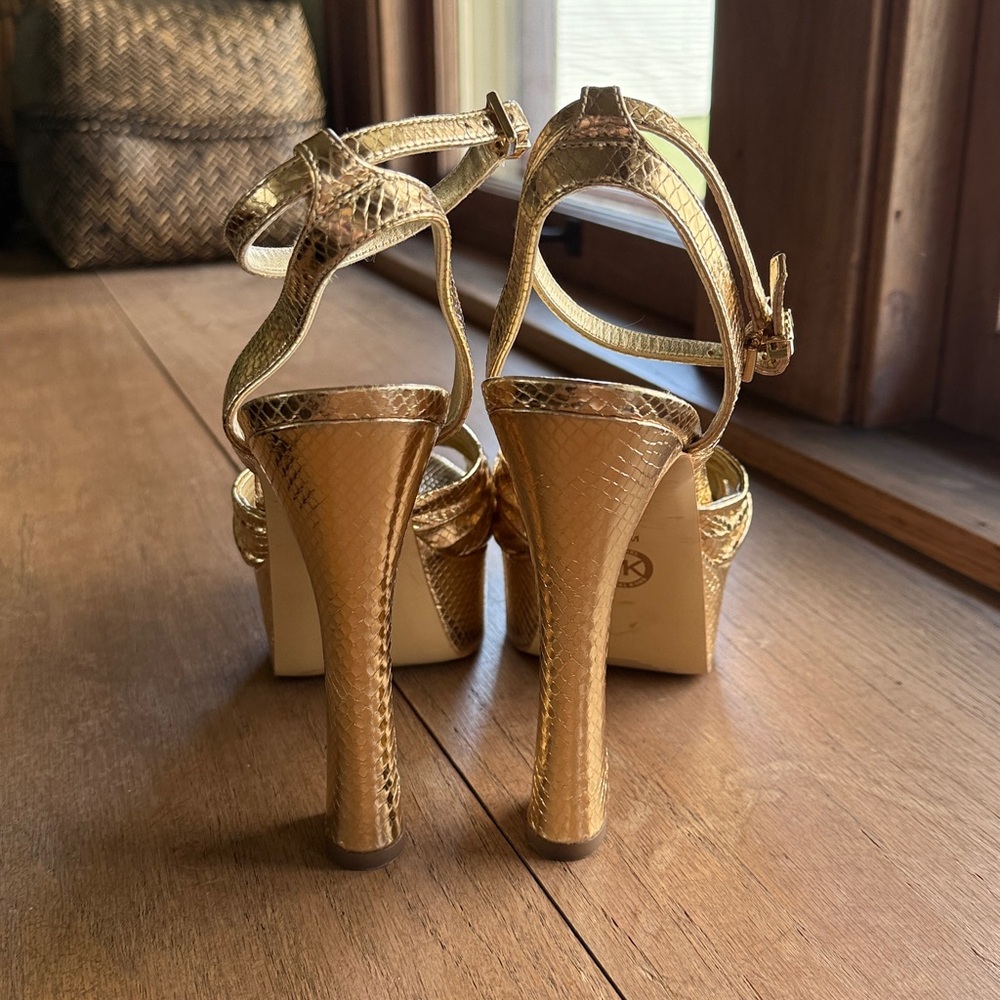 Michael Kors Size 7 1/2. Gold Platform High Heel Sandals with Ankle Strap - Picture 4 of 8